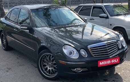 Mercedes-Benz E-Класс, 2004 год, 1 350 000 рублей, 2 фотография