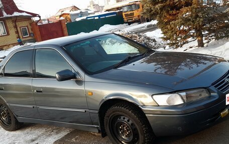 Toyota Camry, 1996 год, 300 000 рублей, 2 фотография