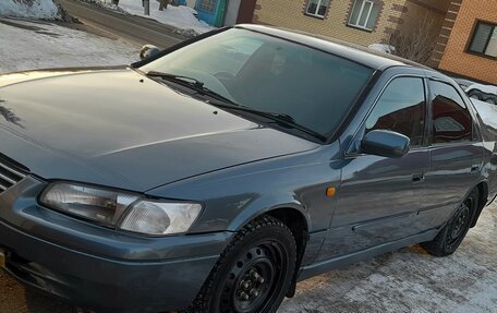 Toyota Camry, 1996 год, 300 000 рублей, 3 фотография