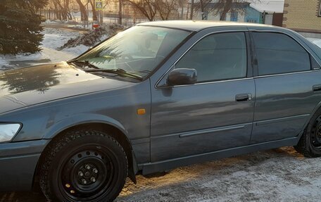 Toyota Camry, 1996 год, 300 000 рублей, 4 фотография