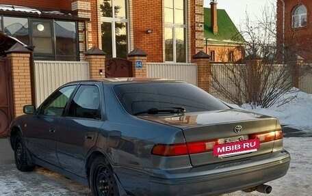 Toyota Camry, 1996 год, 300 000 рублей, 6 фотография