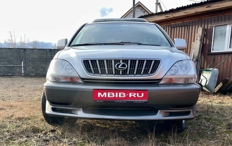 Lexus RX IV рестайлинг, 2000 год, 1 095 000 рублей, 1 фотография