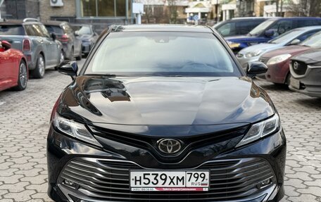 Toyota Camry, 2021 год, 3 300 000 рублей, 1 фотография