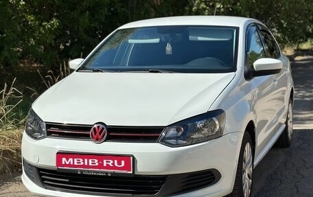 Volkswagen Polo VI (EU Market), 2014 год, 725 000 рублей, 1 фотография