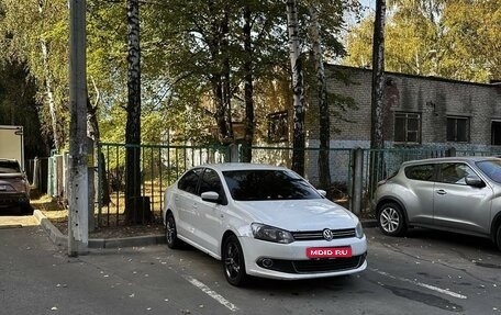 Volkswagen Polo VI (EU Market), 2013 год, 735 000 рублей, 1 фотография