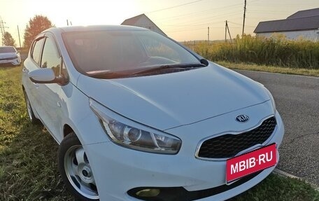 KIA cee'd III, 2015 год, 999 999 рублей, 1 фотография