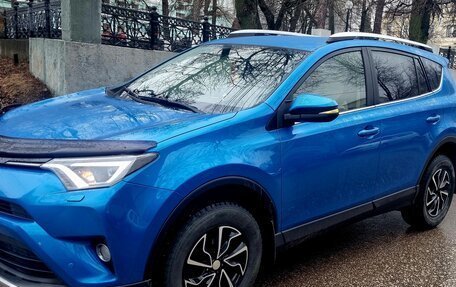 Toyota RAV4, 2015 год, 2 500 000 рублей, 1 фотография