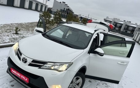 Toyota RAV4, 2014 год, 2 088 000 рублей, 1 фотография