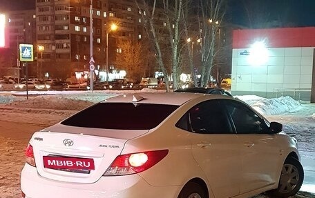 Hyundai Solaris II рестайлинг, 2011 год, 650 000 рублей, 5 фотография