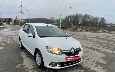 Renault Logan II, 2016 год, 1 075 000 рублей, 3 фотография