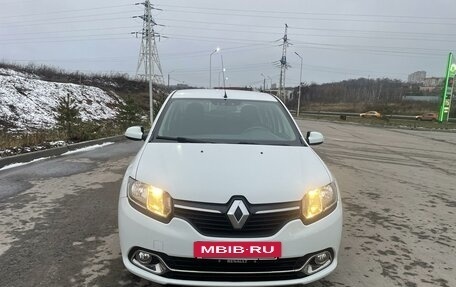 Renault Logan II, 2016 год, 1 075 000 рублей, 2 фотография