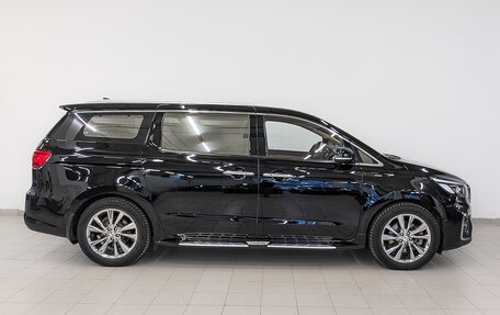 KIA Carnival III, 2019 год, 3 265 000 рублей, 4 фотография