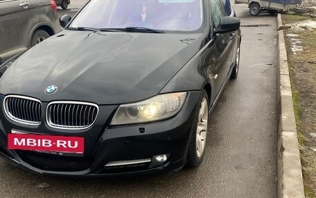 BMW 3 серия, 2011 год, 850 000 рублей, 4 фотография