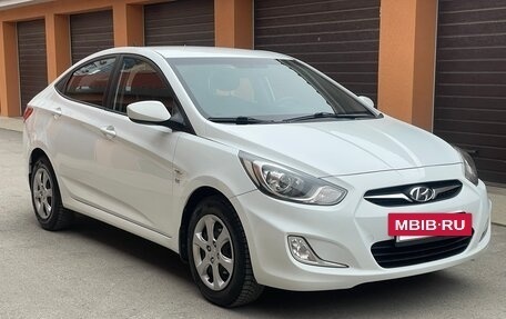 Hyundai Solaris II рестайлинг, 2012 год, 1 045 000 рублей, 3 фотография