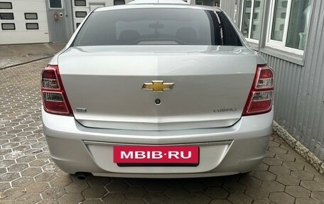 Chevrolet Cobalt II, 2014 год, 860 000 рублей, 2 фотография