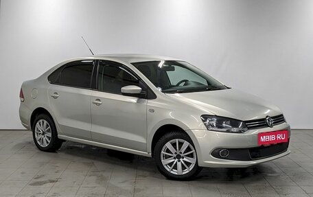 Volkswagen Polo VI (EU Market), 2012 год, 740 000 рублей, 3 фотография