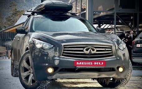 Infiniti FX II, 2011 год, 2 000 000 рублей, 3 фотография