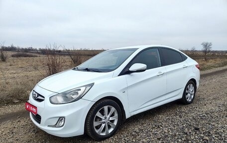 Hyundai Solaris II рестайлинг, 2012 год, 1 070 000 рублей, 1 фотография