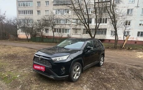 Toyota RAV4, 2019 год, 3 450 000 рублей, 1 фотография