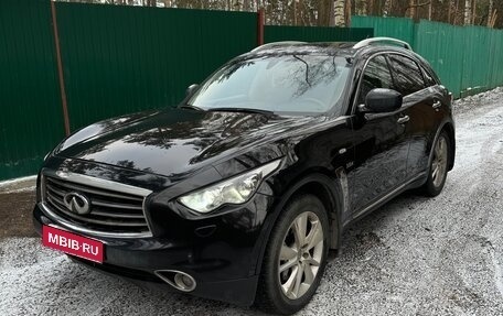 Infiniti QX70, 2014 год, 1 900 000 рублей, 1 фотография