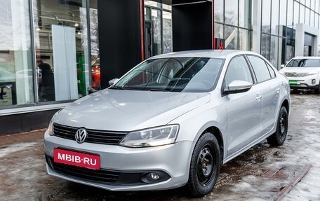 Volkswagen Jetta VI, 2013 год, 822 000 рублей, 1 фотография