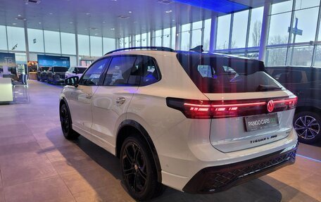 Volkswagen Tiguan, 2024 год, 5 450 000 рублей, 4 фотография