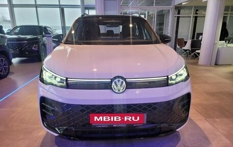 Volkswagen Tiguan, 2024 год, 5 450 000 рублей, 2 фотография