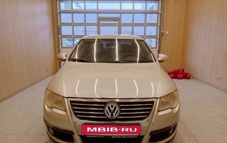 Volkswagen Passat B6, 2006 год, 519 000 рублей, 2 фотография