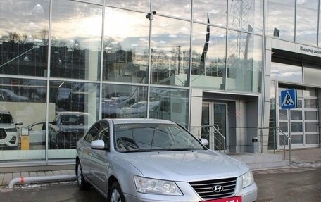 Hyundai Sonata VI, 2010 год, 580 000 рублей, 3 фотография