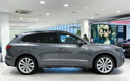 Volkswagen Touareg III, 2018 год, 4 999 000 рублей, 6 фотография