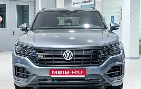 Volkswagen Touareg III, 2018 год, 4 999 000 рублей, 2 фотография