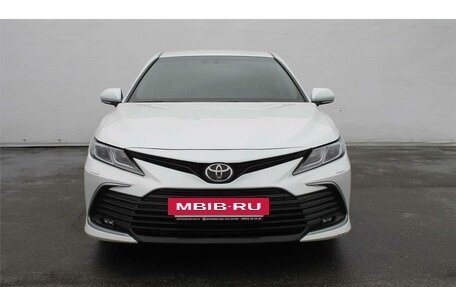 Toyota Camry, 2021 год, 2 905 000 рублей, 2 фотография