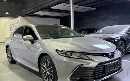 Toyota Camry, 2021 год, 3 550 000 рублей, 3 фотография