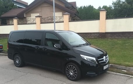 Mercedes-Benz V-Класс, 2014 год, 2 950 000 рублей, 2 фотография