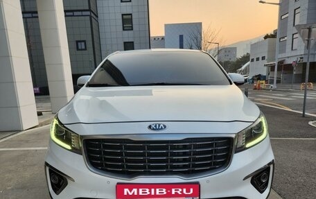 KIA Carnival III, 2020 год, 2 972 000 рублей, 3 фотография