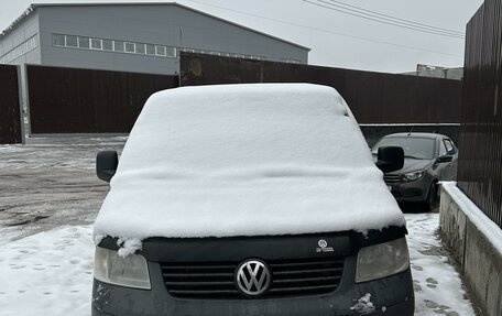 Volkswagen Transporter T5 рестайлинг, 2006 год, 940 000 рублей, 1 фотография