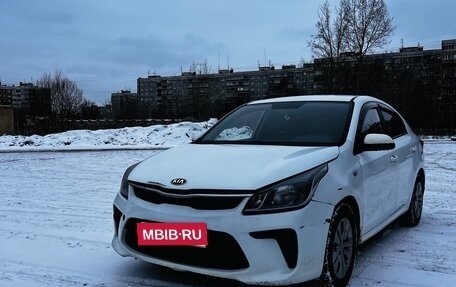 KIA Rio IV, 2018 год, 800 000 рублей, 1 фотография