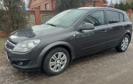 Opel Astra H, 2012 год, 530 000 рублей, 1 фотография