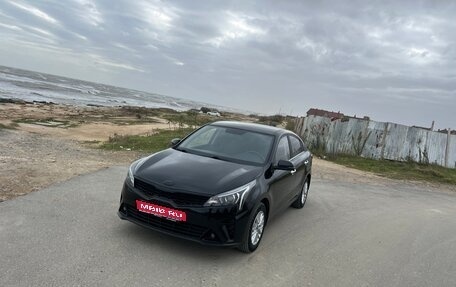 KIA Rio IV, 2020 год, 2 100 000 рублей, 1 фотография