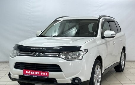 Mitsubishi Outlander III рестайлинг 3, 2013 год, 1 499 000 рублей, 1 фотография