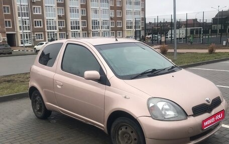 Toyota Vitz, 1999 год, 285 000 рублей, 1 фотография