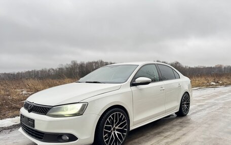 Volkswagen Jetta VI, 2012 год, 900 000 рублей, 1 фотография