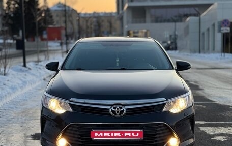 Toyota Camry, 2015 год, 1 899 000 рублей, 4 фотография