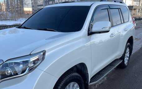 Toyota Land Cruiser Prado 150 рестайлинг 2, 2015 год, 3 999 999 рублей, 1 фотография