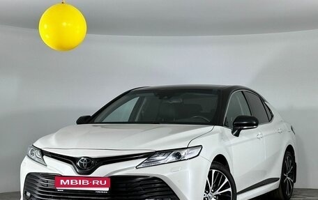 Toyota Camry, 2020 год, 3 300 000 рублей, 1 фотография