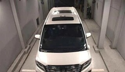 Toyota Alphard III, 2016 год, 4 200 000 рублей, 1 фотография