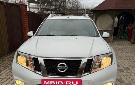 Nissan Terrano III, 2014 год, 1 550 000 рублей, 3 фотография