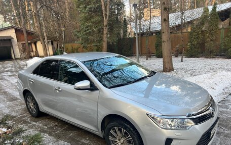 Toyota Camry, 2015 год, 2 000 000 рублей, 2 фотография