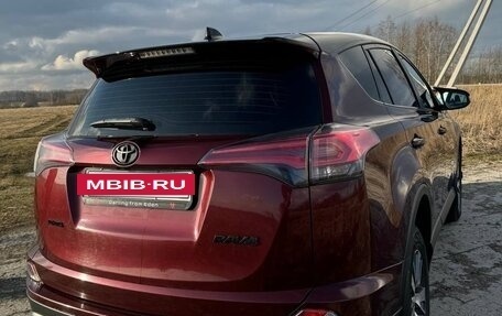 Toyota RAV4, 2018 год, 3 399 000 рублей, 8 фотография