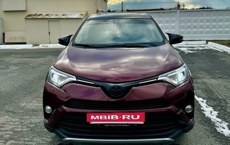 Toyota RAV4, 2018 год, 3 399 000 рублей, 3 фотография